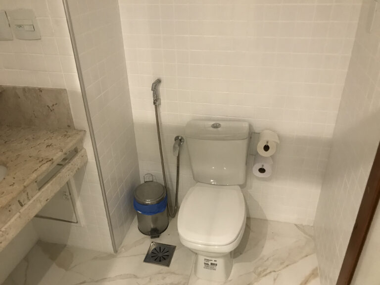 FLAT COM VISTA MAR (2)